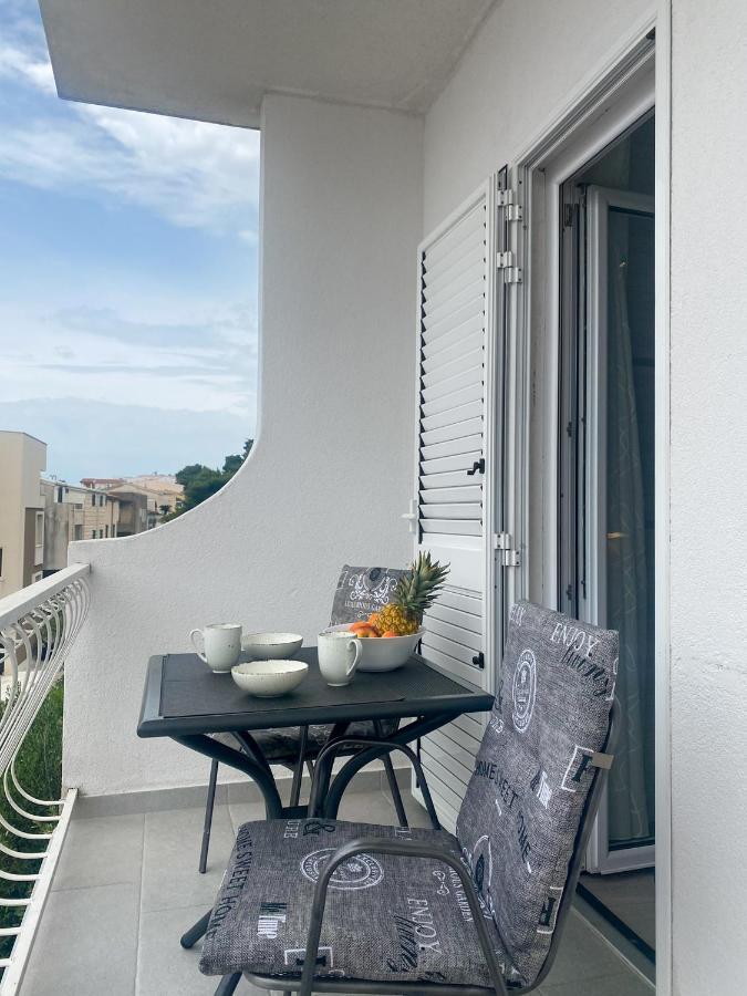 Apartments Paladin Makarska Exterior photo