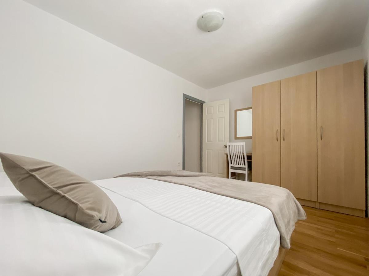 Apartments Paladin Makarska Exterior photo