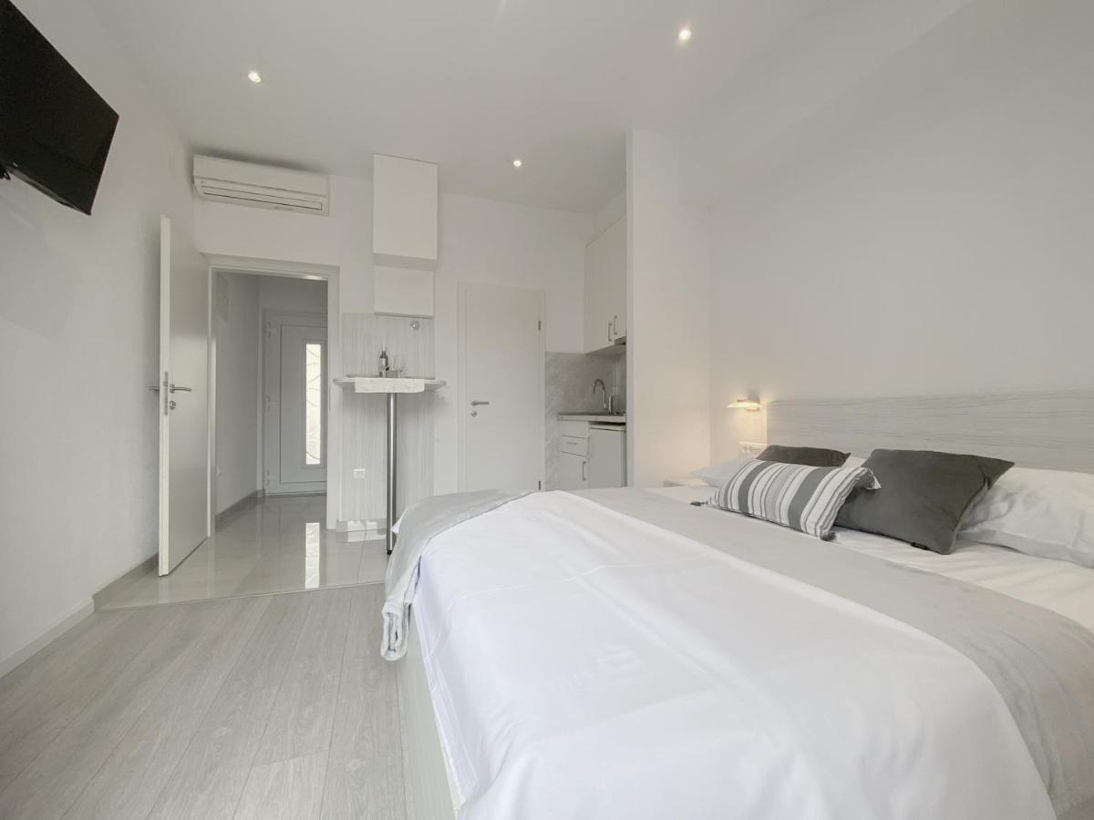 Apartments Paladin Makarska Exterior photo