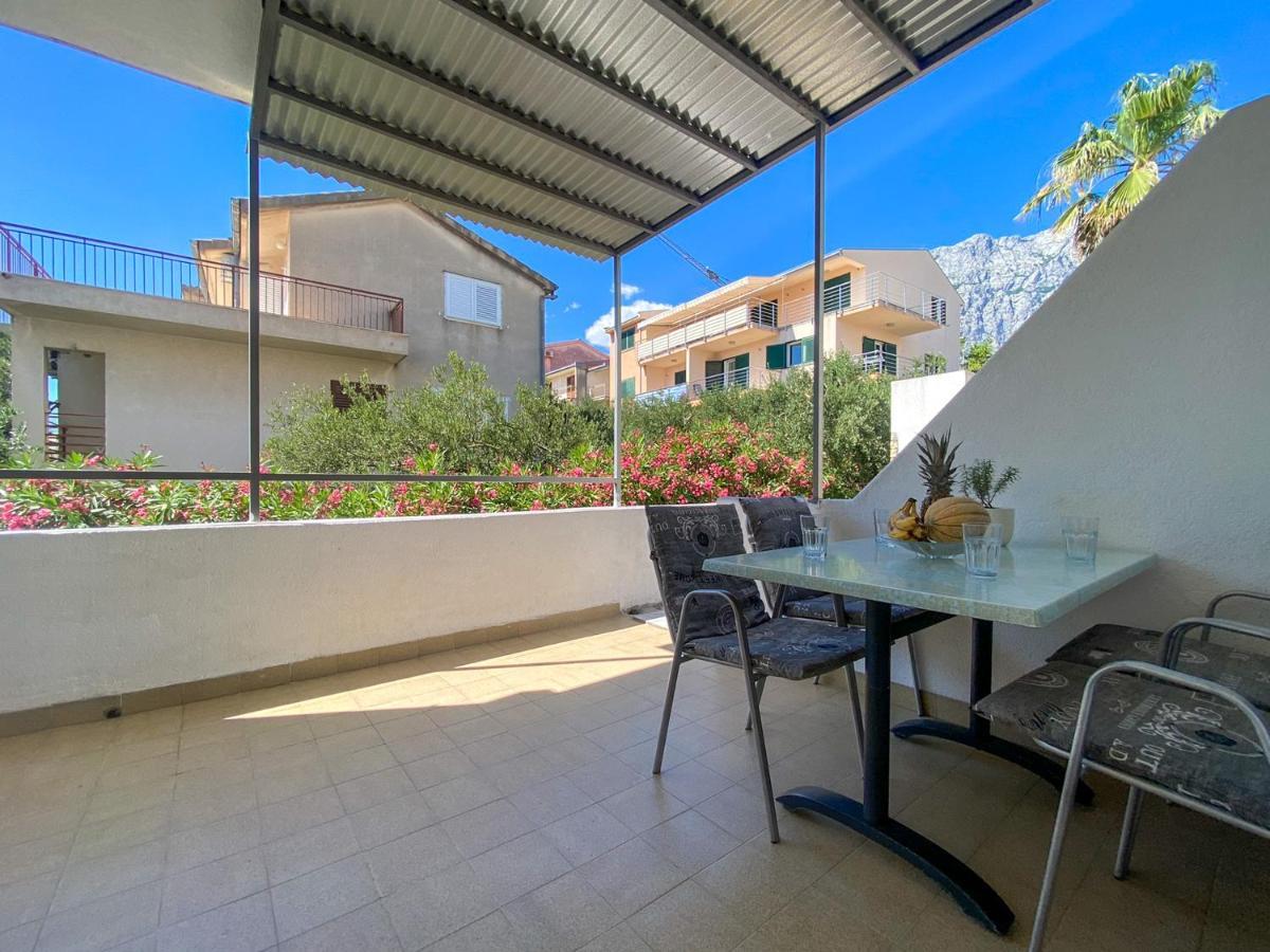 Apartments Paladin Makarska Exterior photo