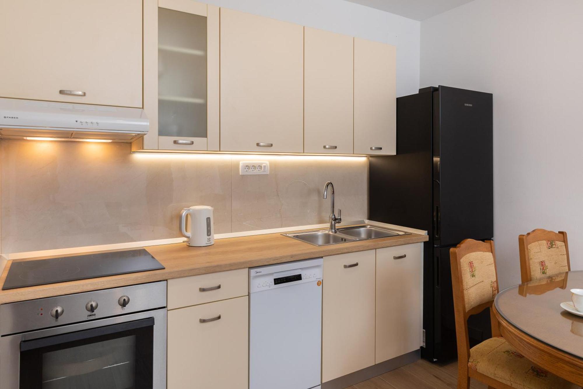 Apartments Paladin Makarska Exterior photo